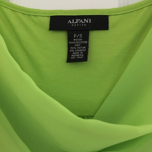 NWT LIME GREEN RUFFLE BLOUSE PETITE SMALL - Picture 4 of 4